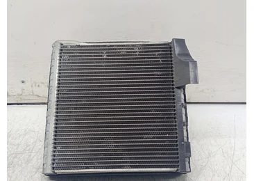 Radiator clima bord 1k0820679 Volkswagen Golf 6 (2008 - 2015)