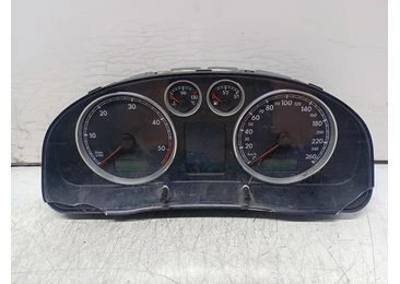 Ceasuri de bord 88311245 Volkswagen Passat B5.5 (facelift) (2000 - 2005)