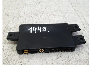 Amplificator antena 4d0035530c Audi A6 4B/C5 (facelift) (2001 - 2004) 2.5 tdi BFC
