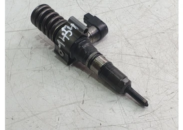 Injector 03g130073t Volkswagen Passat B6 (2005 - 2010) 2.0 tdi BMR