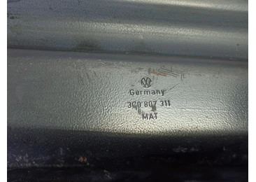 Armatura bara spate 3c0807311 Volkswagen Passat B6 (2005 - 2010) - miniatura 4