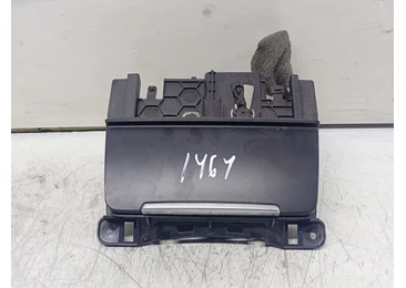 Scrumiera 8K0857951 Audi A4 B8/8K (2007 - 2011) 2.7 tdi CGKA
