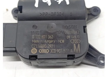 Motoras clapeta mixaj aer 0132801362 Volkswagen Golf 6 (2008 - 2015) - miniatura 3