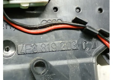 Grila ventilatie 4F0819203 Audi A6 4F/C6 (facelift) (2008 - 2011) - miniatura 4