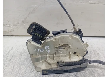 Broasca dreapta spate 5k4839016r Volkswagen Jetta 6 (2010 - 2014) CAYC