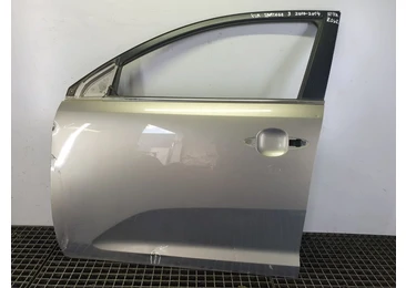 Usa stanga fata cu defect Kia Sportage 3 (2010 - 2014)