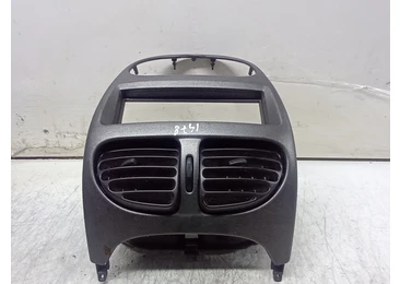 Grila ventilatie bord 9655464277 Peugeot 206 1 (facelift) (2002 - 2009) TU3A