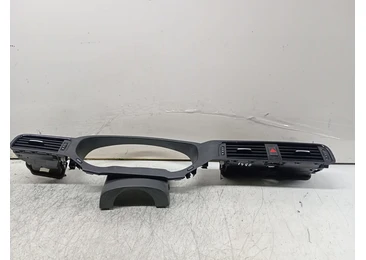 Grila ventilatie bord 5C78570590 Volkswagen Jetta 6 (2010 - 2014) CAYC