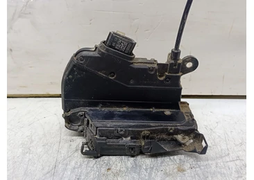 Broasca stanga fata 805021444R Renault Trafic 3 (2014 - 2020)