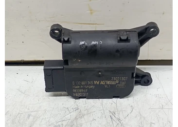 Motoras clapeta mixaj aer 0132801345 Volkswagen Jetta 6 (2010 - 2014) 1.6 tdi CAYC