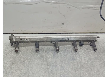 Rampa injectoare 0280158096 Volvo V50 1 (2003 - 2011)