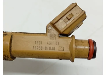 Injector 23250-0T030 Toyota Prius XW30 (2009 - 2011) - miniatura 3