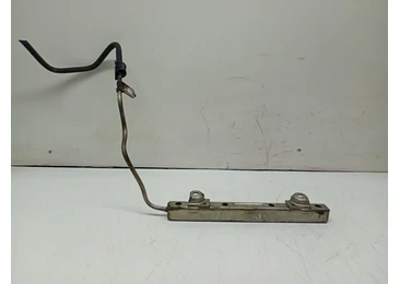 Rampa injectoare Toyota Prius XW30 (2009 - 2011) - miniatura 3