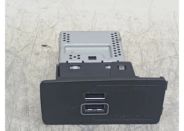 Slot USB 31407038 Volvo V60 2 (2018 - 2020) D 4204 T14