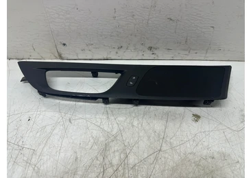 Ornament usa 30747475lh Volvo V60 2 (2018 - 2020) D 4204 T14