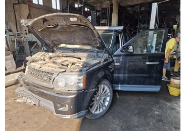 Land Rover Range Rover Sport 1 (facelift) (2009 - 2013) - miniatura 2