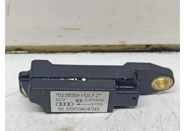 Senzor impact 8L0959643B Audi A3 8L (1996 - 2000)