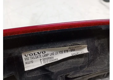 Stop stanga haion 32228904 Volvo V60 2 (2018 - 2020) - miniatura 3