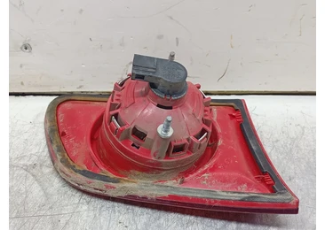 Stop dreapta haion 3C9945094 Volkswagen Passat B6 (2005 - 2010) - miniatura 4