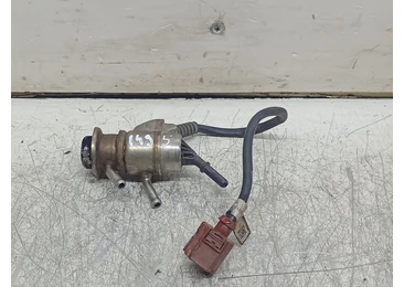 Injector AdBlue 04L131113R Volkswagen Caddy 4 (2015 - 2020) 2.0 tdi DFSF