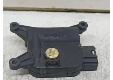 Motoras clapeta mixaj aer 0132801362 Volkswagen Golf 5 (2003 - 2009)