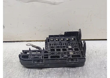 Carcasa tablou sigurante 1718433-1 Opel Corsa D (2006 - 2011) - miniatura 3