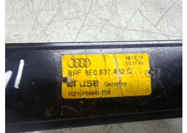 Macara geam dreapta fata 8E0837462C Audi A4 B6 (2000 - 2005) - miniatura 3