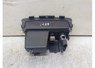 Slot USB 9674655277 Peugeot 208 1 (2012 - 2016) - miniatura 2