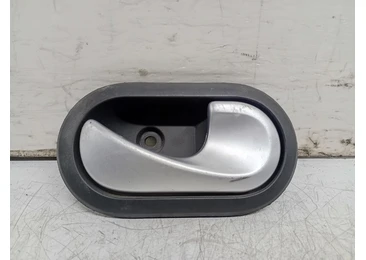 Maner interior dreapta fata 8200733847 Dacia Logan 1 (facelift) (2007 - 2012)