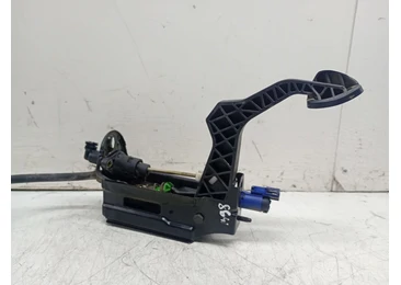 Pedala ambreiaj 1J1721373C Volkswagen Golf 4 (1997 - 2006) 1.4 benzina AXP
