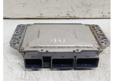 Calculator motor ECU 8200504593 Renault Clio 3 (2005 - 2009) 1.6 benzina K4M801