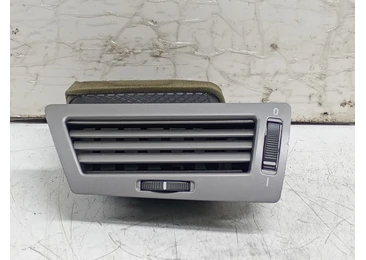 Grila ventilatie 64226911241 volan dreapta BMW Seria 7 E65/E66 (facelift) (2005 - 2008) 3.0 d M57N2