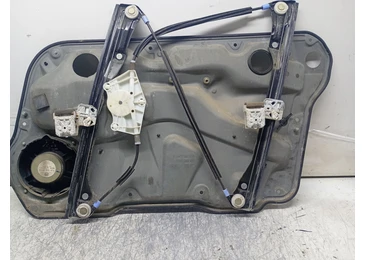 Macara geam stanga fata 1J4837729AE Volkswagen Golf 4 (1997 - 2006) 1.4 benzina AXP