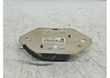Antena gps 05064186AA BMW Seria 5 E60/E61 (2003 - 2007) 2.0 D m47
