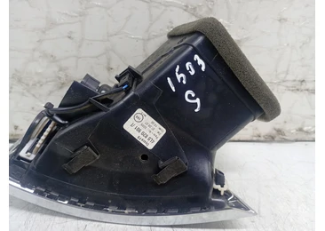 Grila ventilatie 4L0820901 Audi Q7 4L (2005 - 2009) 3.0 tdi BUG