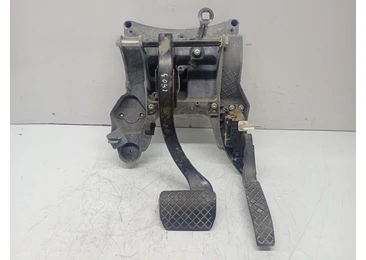 Pod pedalier 7L8723031B Audi Q7 4L (2005 - 2009) BUG