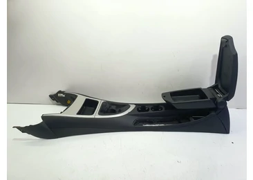 Consola centrala 7122228-10 BMW Seria 1 E81/E82/E87/E88 (facelift) (2007 - 2012) 2.0 benzina N43