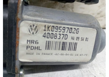 Motoras geam stanga fata 1K0959702G Volkswagen Golf 5 (2003 - 2009) 2.0 tdi BKD BKD