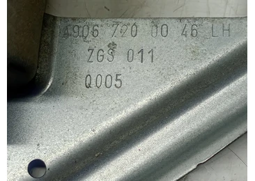 Macara geam stanga fata a9067200046Lh Mercedes Benz Sprinter 906 (2006 - 2013) 2.2 CDI 646986