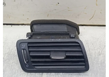 Grila ventilatie 3C1819702 Volkswagen Passat B6 (2005 - 2010) 1.4 TSI CAXA