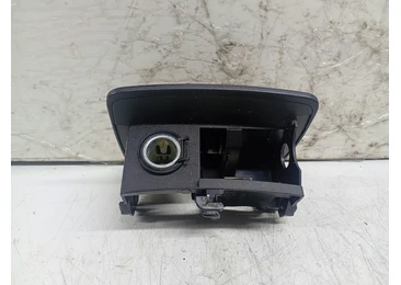 Scrumiera Mercedes Benz E-Class W213 (2016 - 2020) - miniatura 2