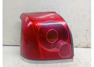 Stop stanga 8156105130 Toyota Avensis 2 T25 (2002 - 2006) 1.8