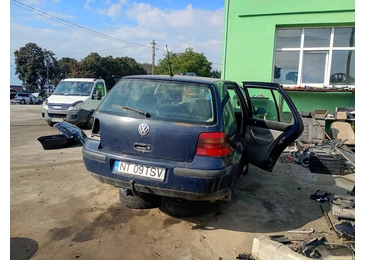 Volkswagen Golf 4 (1997 - 2006) - miniatura 3