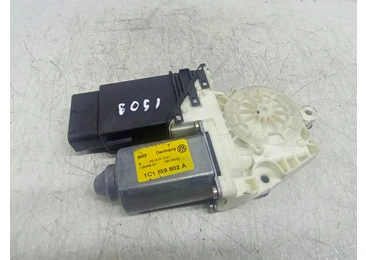 Motoras geam dreapta fata 1C1959802A Volkswagen Golf 4 (1997 - 2006) 1.9 tdi AXR