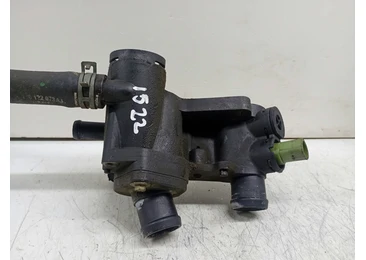 Carcasa termostat 032121111 Volkswagen Golf 4 (1997 - 2006) 1.6 AKL