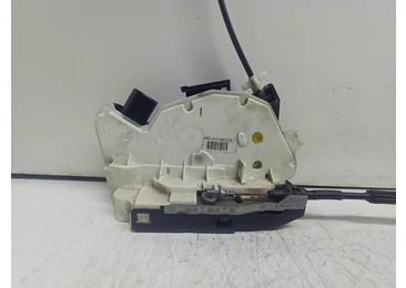 Broasca dreapta spate 5N0839016A Volkswagen Passat CC 1 (2008 - 2012) 2.0 CBAA