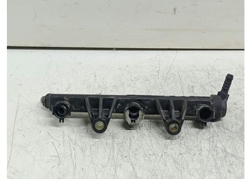 Rampa injectoare 030133329B 030133319 Volkswagen Fox 2 (2003 - 2007) 1.2 BMD