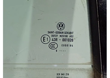 Geam fix dreapta spate 3c8845216 Volkswagen Passat CC 1 (2008 - 2012) - miniatura 4