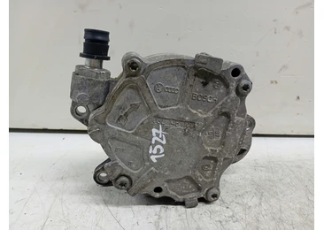 Pompa vacuum 03L145100 Volkswagen Passat CC 1 (2008 - 2012) CBAA