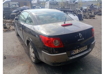Renault Megane 2 (2002 - 2006) - miniatura 2